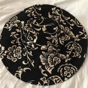 Reversible cloth sun hat